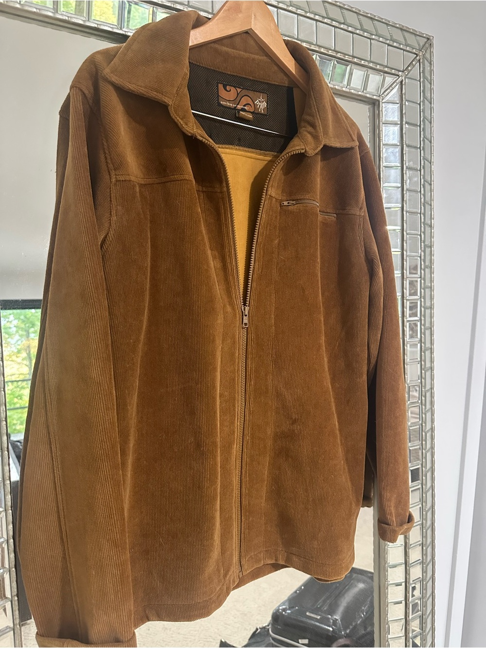 Prana Corduroy Jacket Size Large. This is a vintage Envoy brown corduroy zip-up